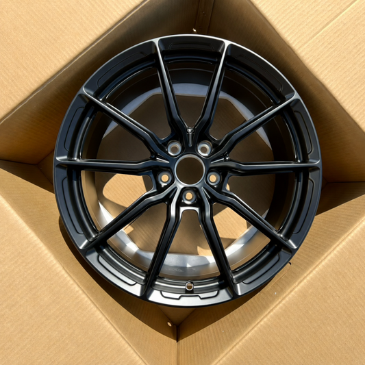 EBG Komplet sportowe felgi aluminiowe lekkostopowe czarne 18x8 5x112 ET38