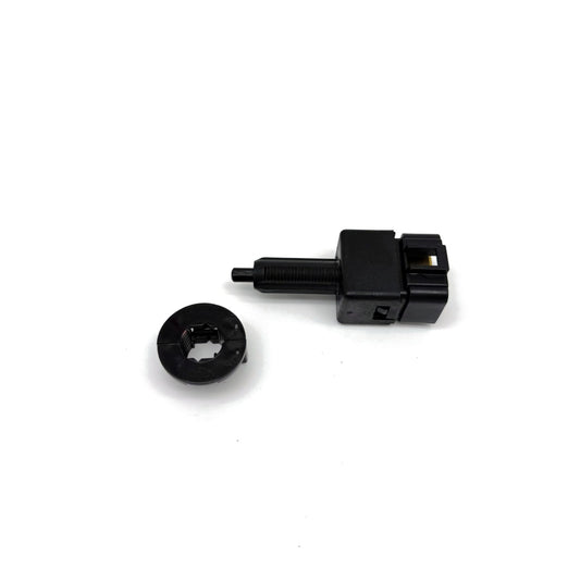 SUZUKI Przełącznik Świateł Stop Nowy Oryginalny 37740M79G00-000 OE