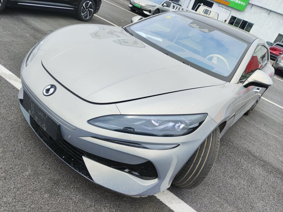 DENZA Z9 GT 1100 AWD MAX