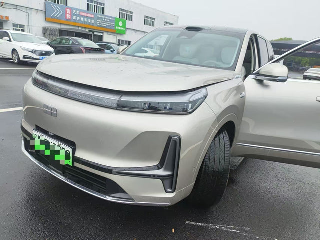 GEELY GALAXY M9 AWD Navigation Edition