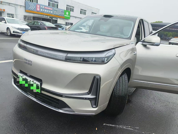 GEELY GALAXY M9 AWD Navigation Edition