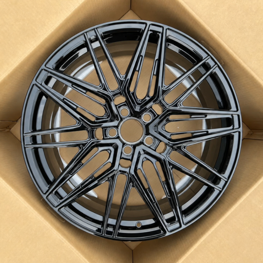 EBG Komplet sportowe felgi aluminiowe czarne 19x9.5 5x114.3 ET38