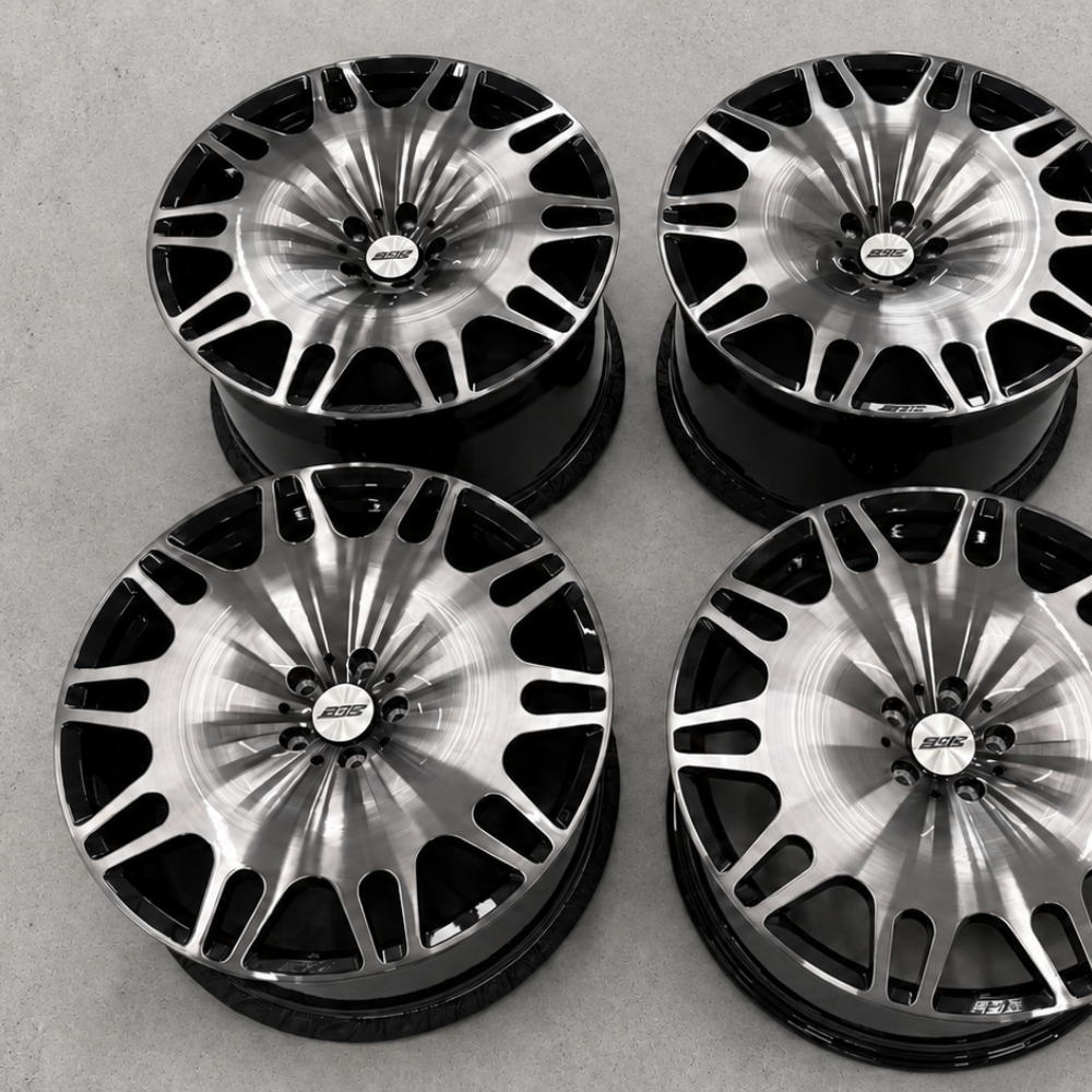 EBG Komplet sportowe felgi aluminiowe czarno-srebrne 21x10/11 5x112 ET54/49 Mercedes