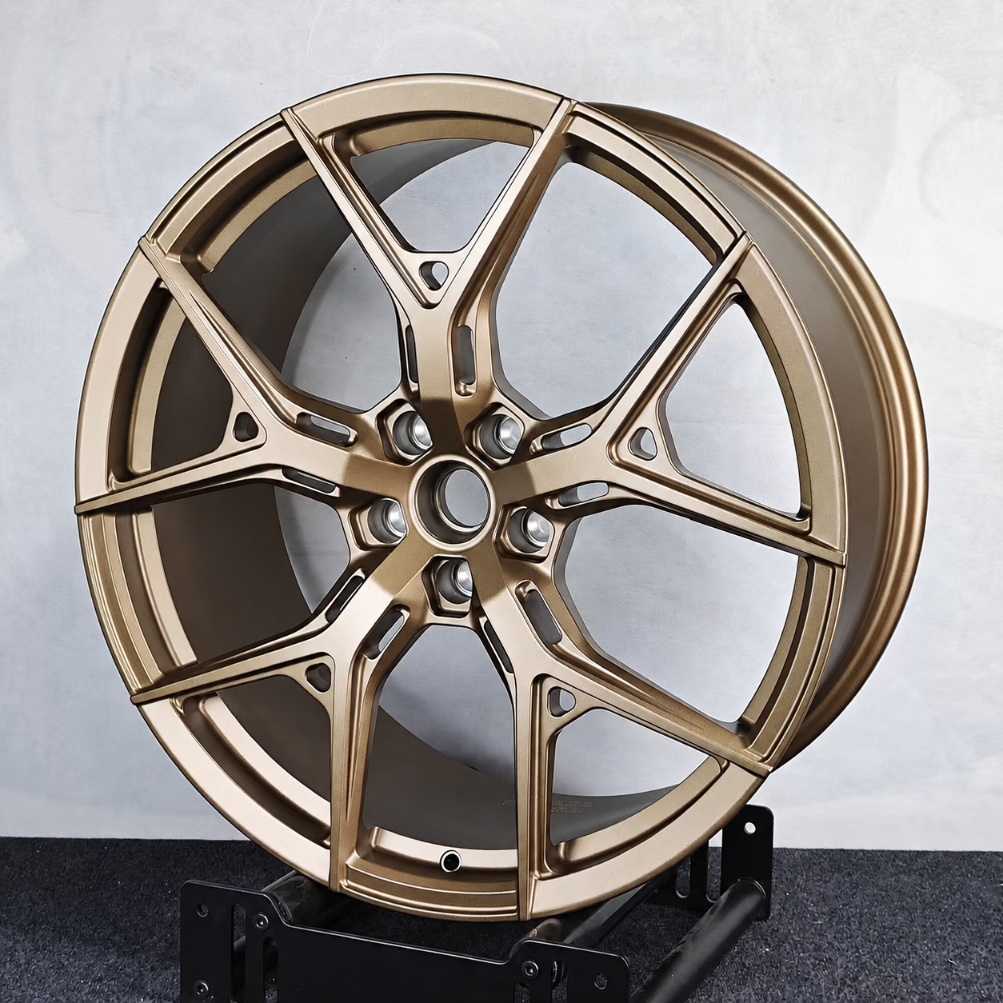 EBG Komplet sportowe felgi aluminiowe brązowe 20x8.5 5x120 ET35