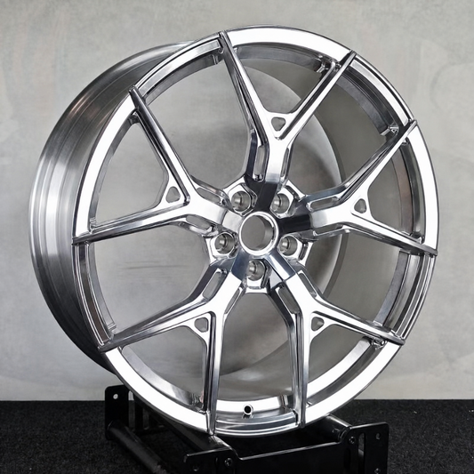 EBG Komplet sportowe felgi aluminiowe srebrne 20x8.5 5x120 ET35
