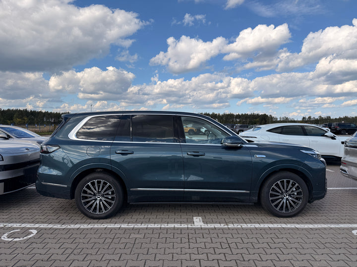 GEELY GALAXY M9 AWD Navigation Edition