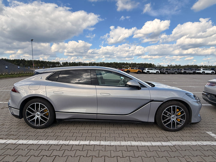 DENZA Z9 GT 1100 AWD MAX