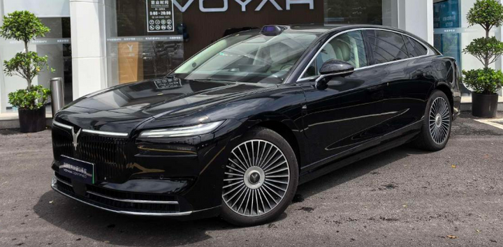 VOYAH Passion L AWD Ultra PHEV – 660 KM