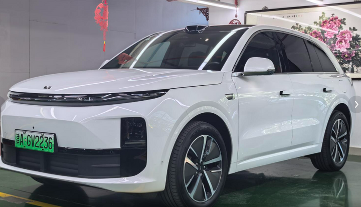 Li Auto L6 Max EREV AWD 408 KM