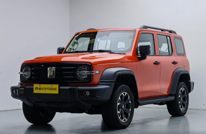 TANK 300 Hi4-T PHEV 4WD – 408 k – 37,1 kWh