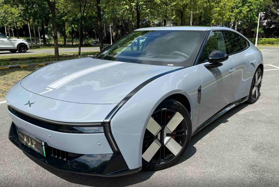 XPENG P7 750 AWD Performance Ultra – 593 k