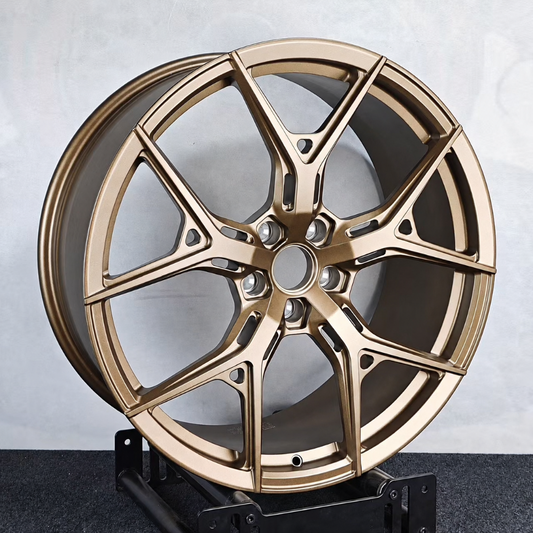 EBG Komplet sportowe felgi aluminiowe brązowe 20x8.5 5x120 ET35