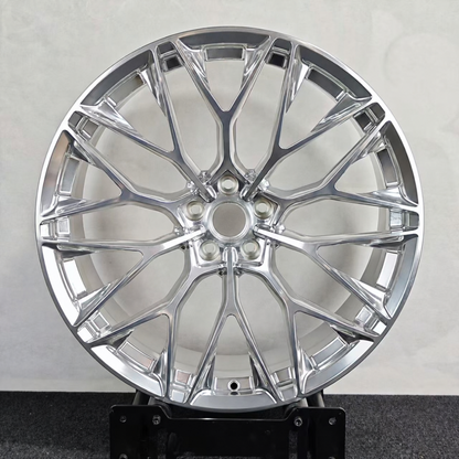 EBG Komplet sportowe felgi aluminiowe srebrne 19x8.5 5x120 ET35